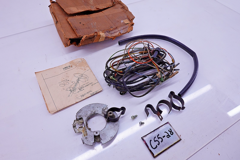 NOS 1953 1954 1955 Ford Truck Turn Signal Kit F 700 F800 FoMoCo C55-28