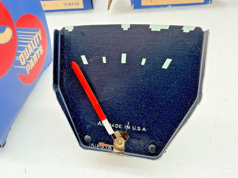 (1) NOS 1958 CHEVY IMPALA DELRAY BELAIR BISCAYNE GASOLINE GAUGE 1518938 C70-14
