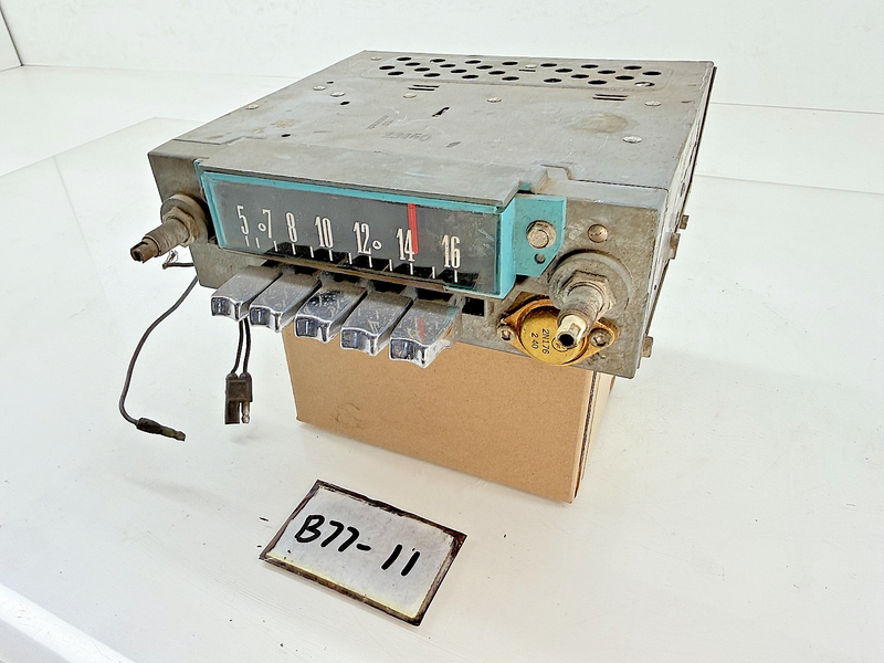Classic Original 1962 - 1963 FORD FoMoCo Radio 3TMY  B77-11