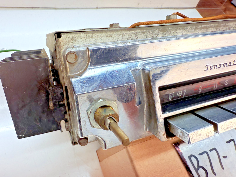 1959 Buick Sonomatic Push Button AM Radio Bezel GM 981968 B77-7