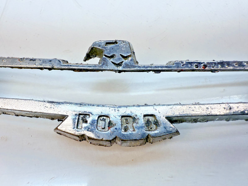 OEM 1956 1957 FORD THUNDERBIRD T-Bird Front Emblem BAB-88392-B E5-65