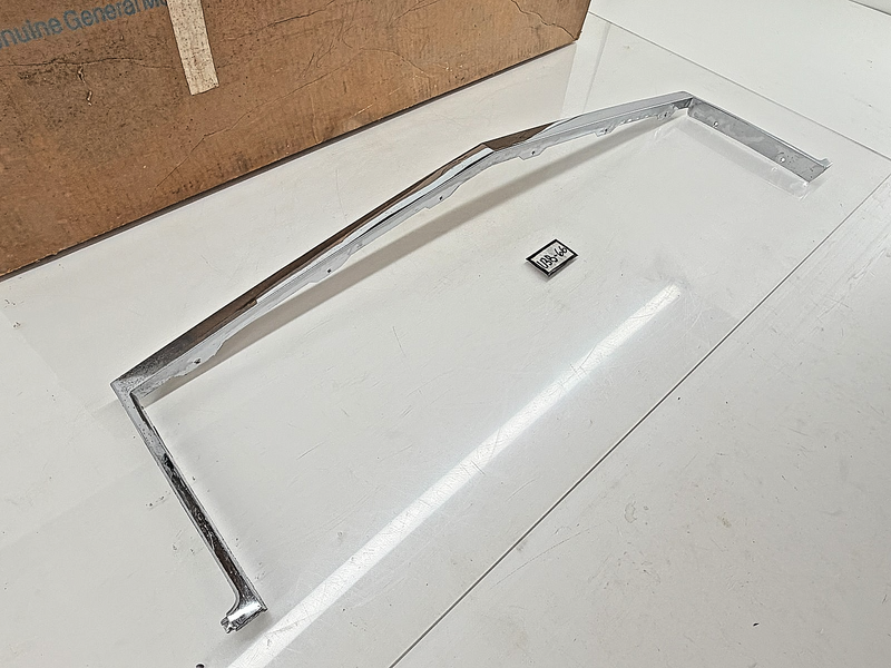 NOS 1984 - 1987 1988 1989 Buick LeSabre Wagon Front GRILLE Moulding GM 25512078