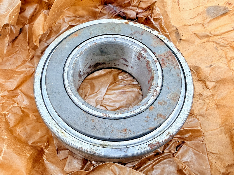 NOS 1963 - 1967 Buick GM Ball Bearing General Motors Parts Division 954172 C75-7