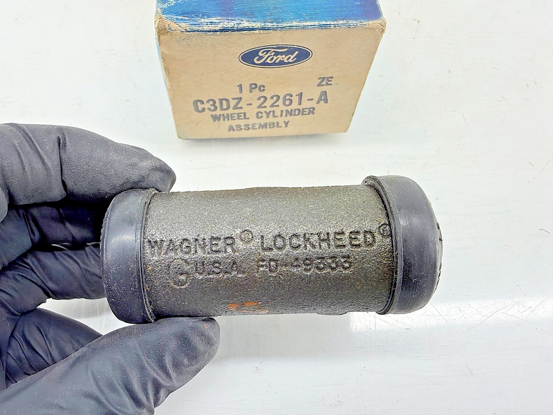 NOS 1960 - 64 FORD FALCON MUSTANG MERCURY COMET REAR BRAKE CYLINDER C3DZ-2261-A