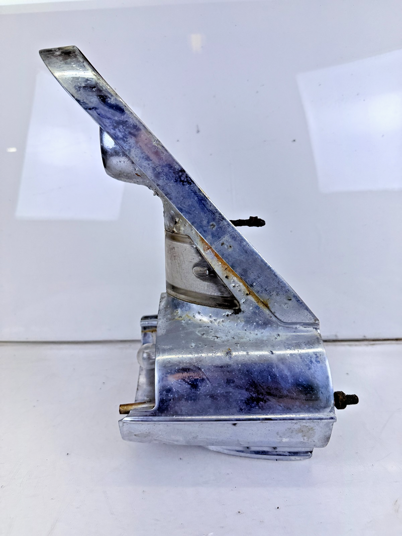 OEM 1957 Pontiac Tail Light ASSEMBLY Guide-R2-57 C25-9