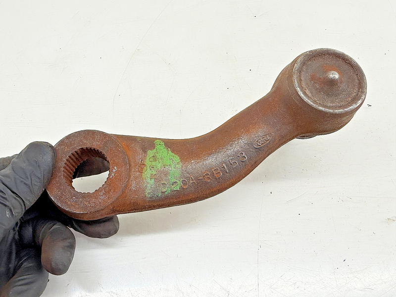 NOS 1972 - 1976 Ford Torino Ranchero Elite Steering Pitman Arm D2OA-3B153 C18-71