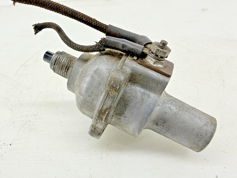 OEM 1955 1956 INTERNATIONAL TRUCK SPEEDOMETER ADAPTER 2 SPEED DIFFERENTIAL C39