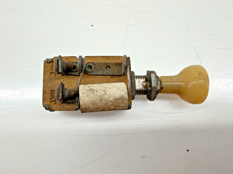 OEM 1941 - 1951 Ford Aetna Motor Products 3-Position Accessory Switch E7-127